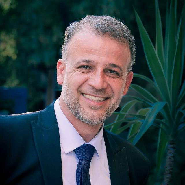 صورة الفنان الدكتور إبراهيم أحمد الخطيب